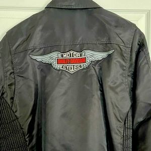 Genuine Ladies Black Harley Davidson light weight wind/rain Jacket
